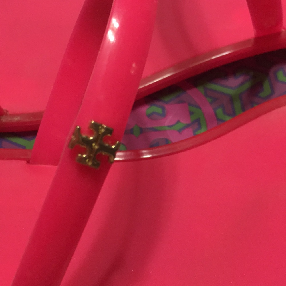 Tory Burch hot pink jelly sandals - Picture 3 of 5